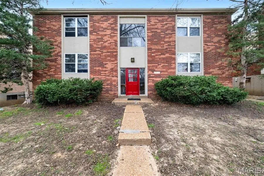 10031 Willdan Drive, Saint Louis, MO 63123 - #2