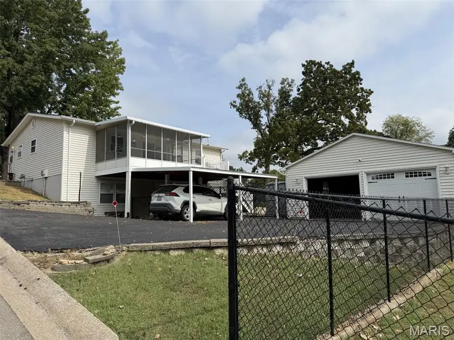 712 Lee Avenue, Festus, MO 63028 - #3