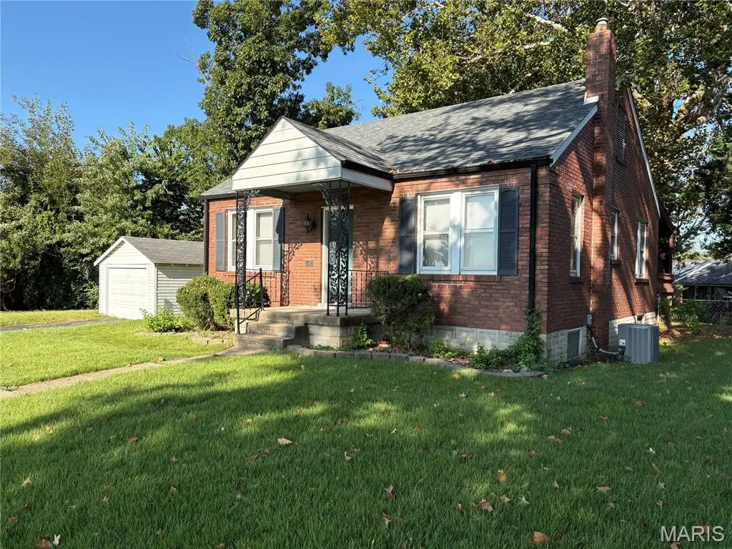 2205 Brown Road, Saint Louis, MO 63114 - #1