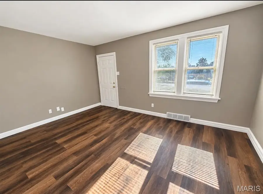 2205 Brown Road, Saint Louis, MO 63114 - #2
