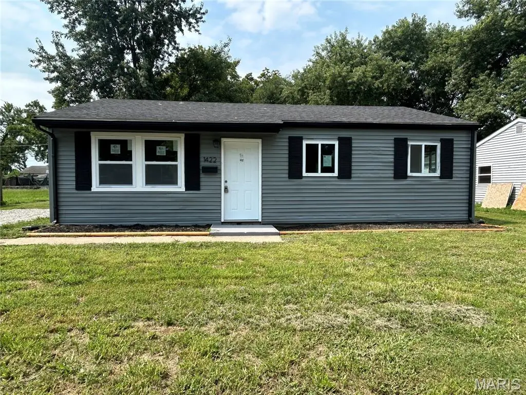 1422 Andrews Drive, Cahokia, IL 62206 - #1