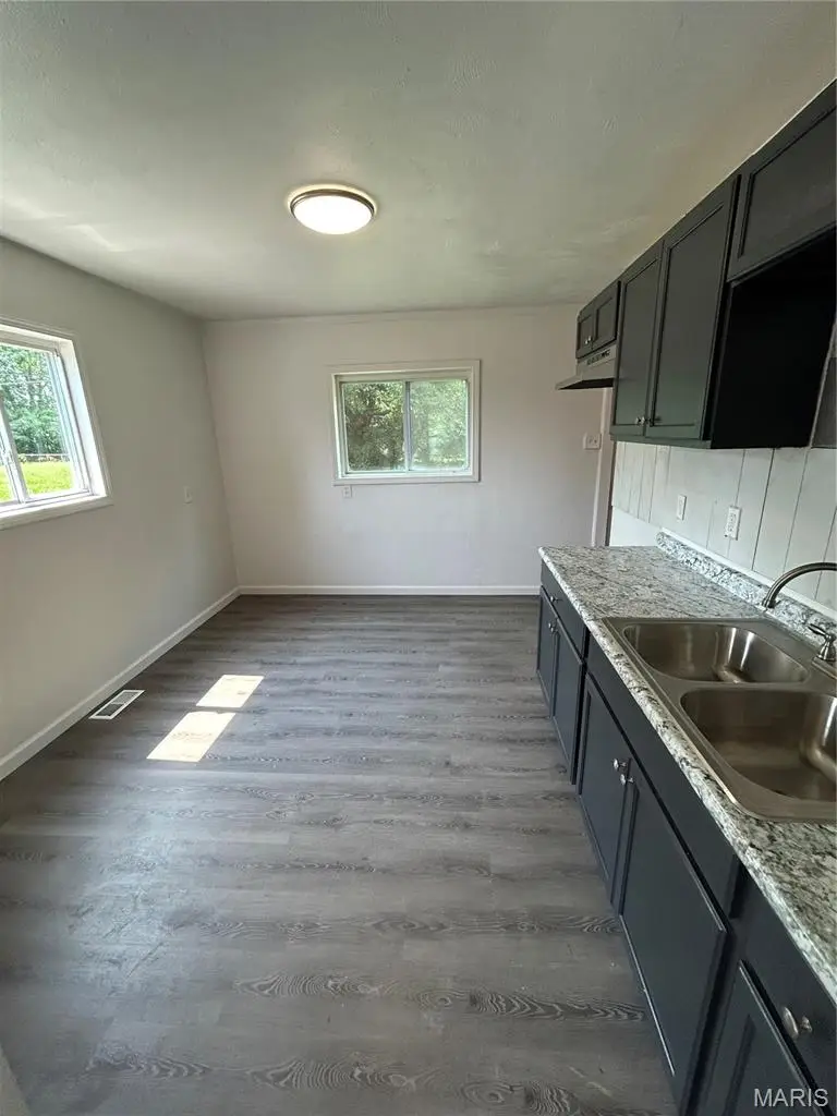 1422 Andrews Drive, Cahokia, IL 62206 - #3