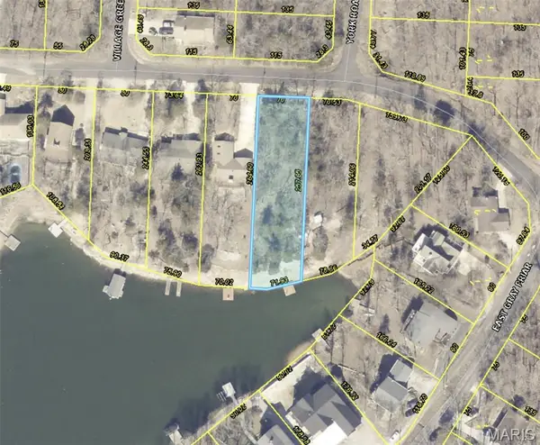 796 W Gray Friar Drive, Lake Sherwood, MO 63357