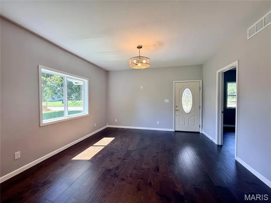 501 Holly Street, Perryville, MO 63775 - #3