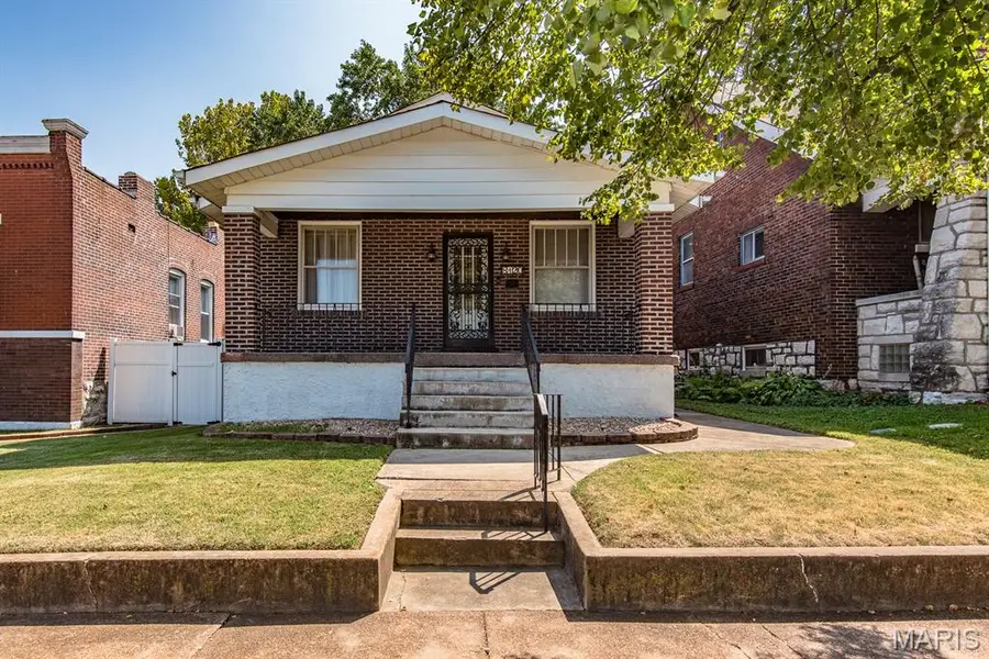 8120 Pennsylvania Avenue, Saint Louis, MO 63111 - #3