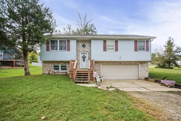 1148 Nassau Drive, Edwardsville, IL 62025