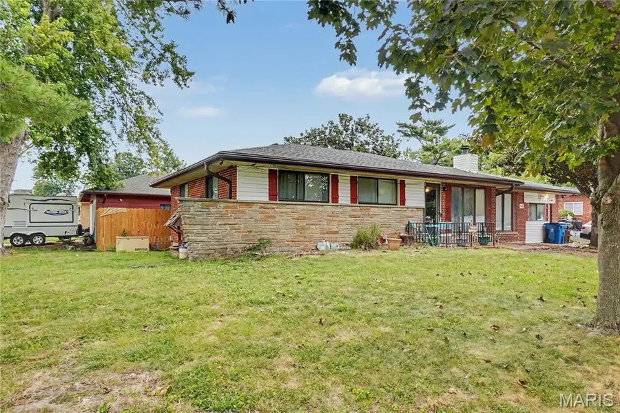 101 Sunset Drive, Hazelwood, MO 63042 - #2