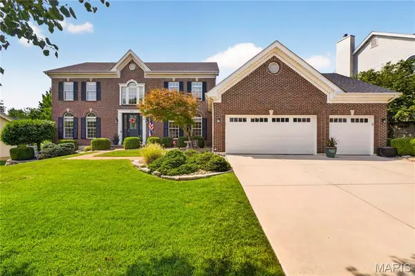 947 Crown Pointe Estates Drive, Wildwood, MO 63021