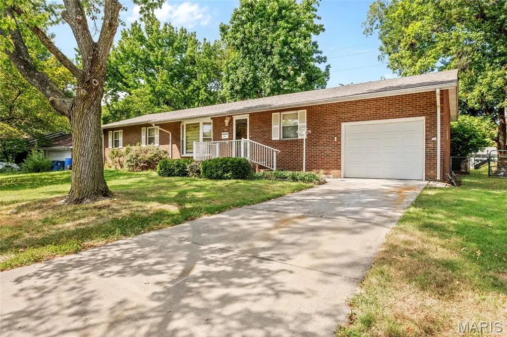 714 W Sherman Street, Bethalto, IL 62010 - #1