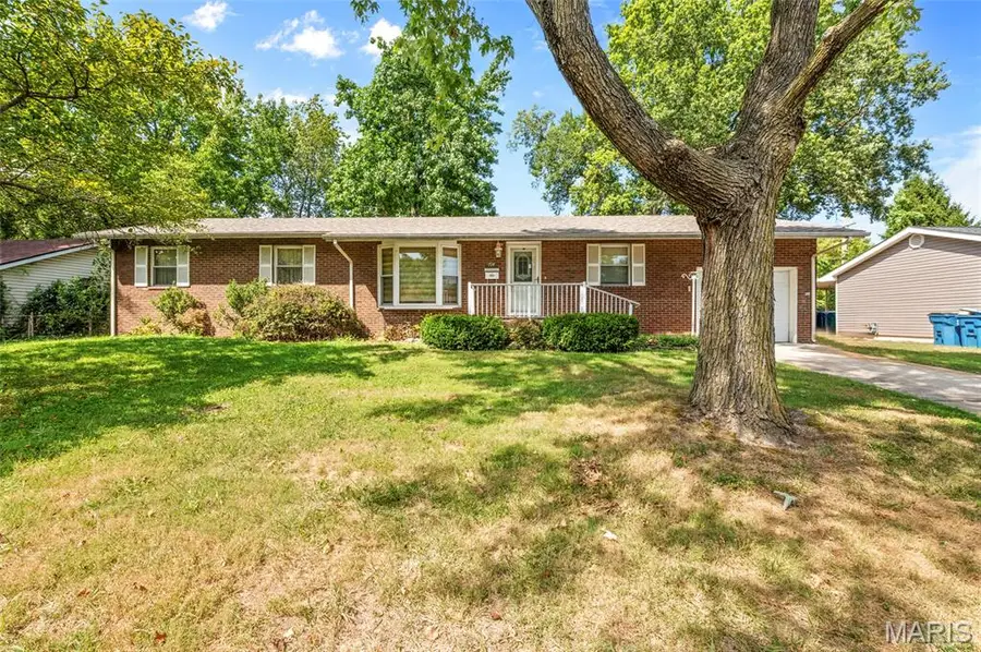 714 W Sherman Street, Bethalto, IL 62010 - #2