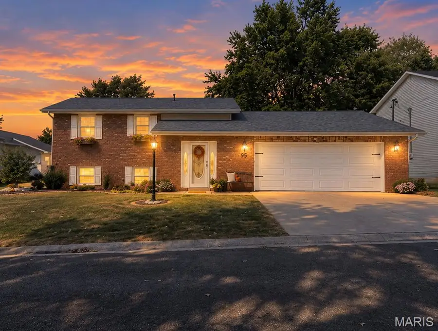 95 Sunray Drive, Highland, IL 62249 - #3