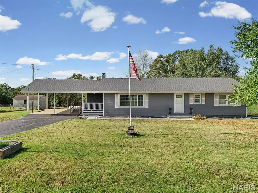 621 College Heights Road, De Soto, MO 63020 - #2