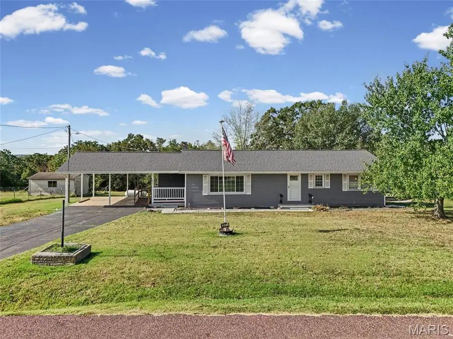 621 College Heights Road, De Soto, MO 63020 - #3