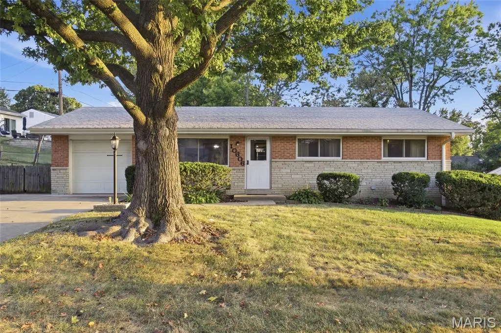 10606 Scotland Drive, Saint Louis, MO 63114 - #1