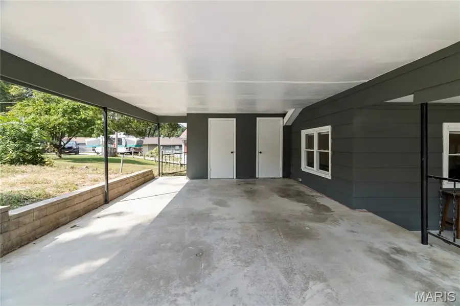 14186 W Sunrise Lake Drive, De Soto, MO 63020 - #2