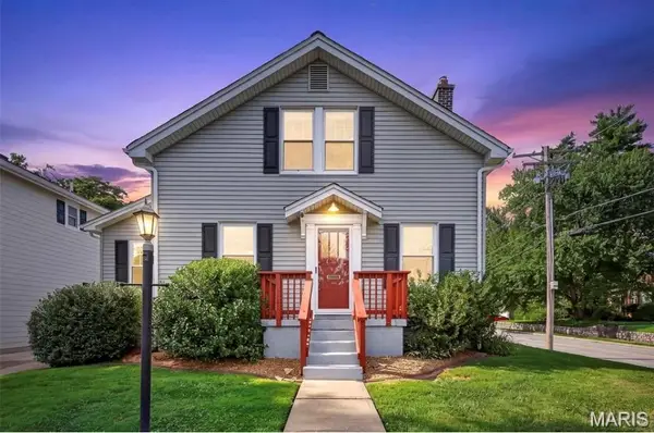 904 Chelsea Avenue, Glendale, MO 63122