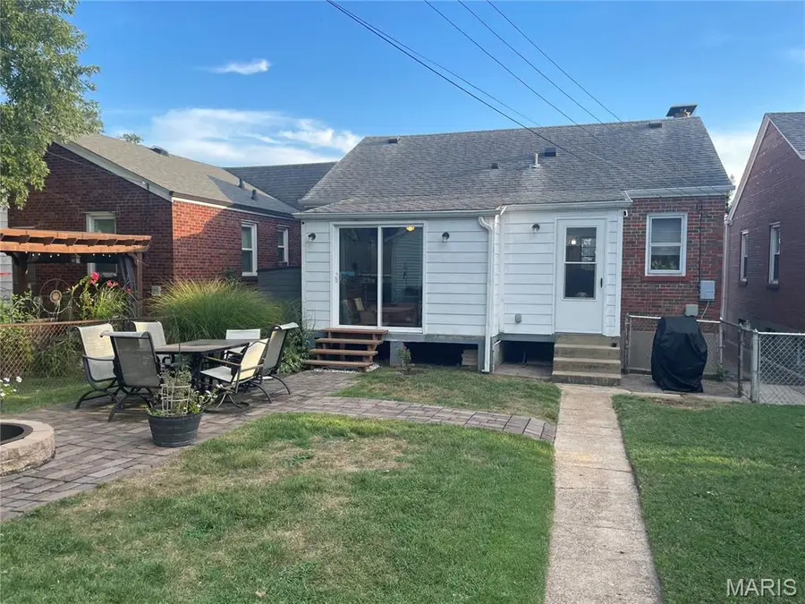 6705 Lansdowne Avenue, Saint Louis, MO 63109 - #2