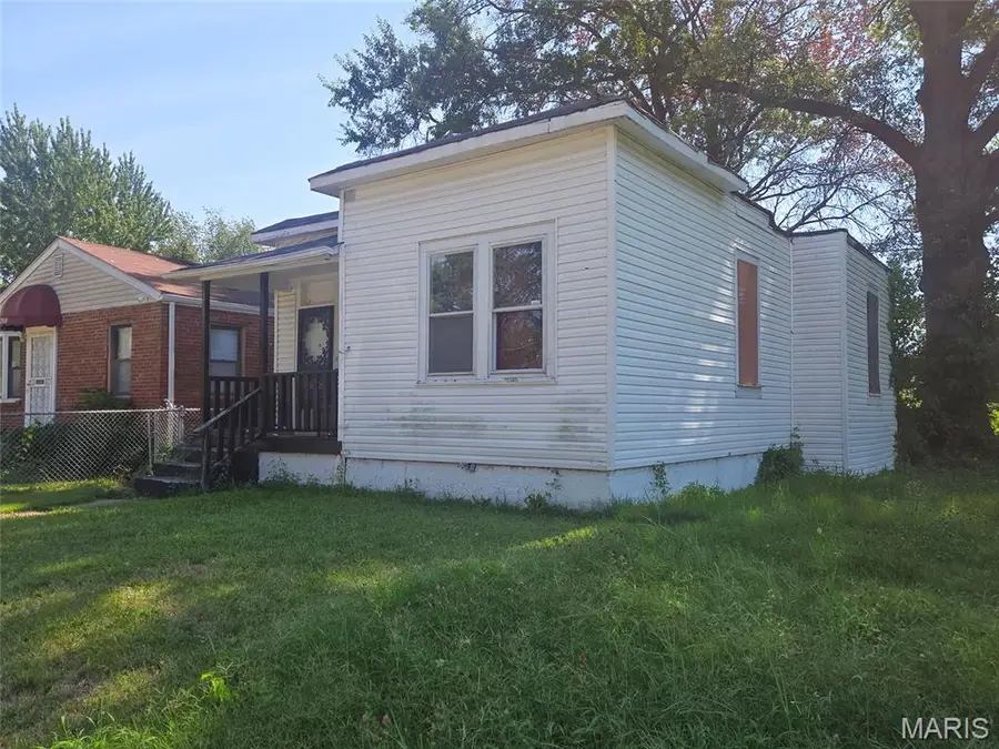 4786 Wren Avenue, Saint Louis, MO 63120 - #3