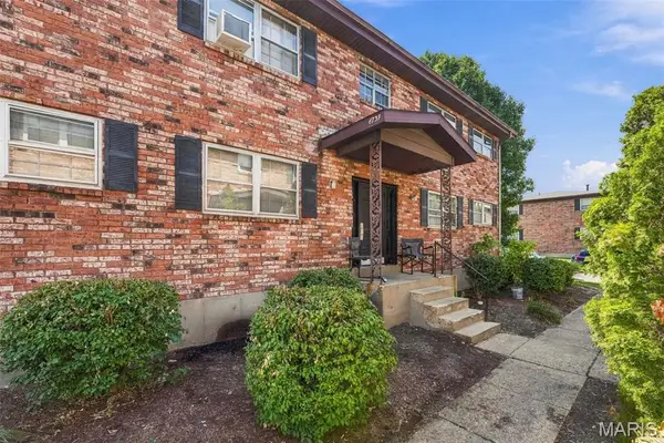 6739 Highland House Court, Unincorporated, MO 63123