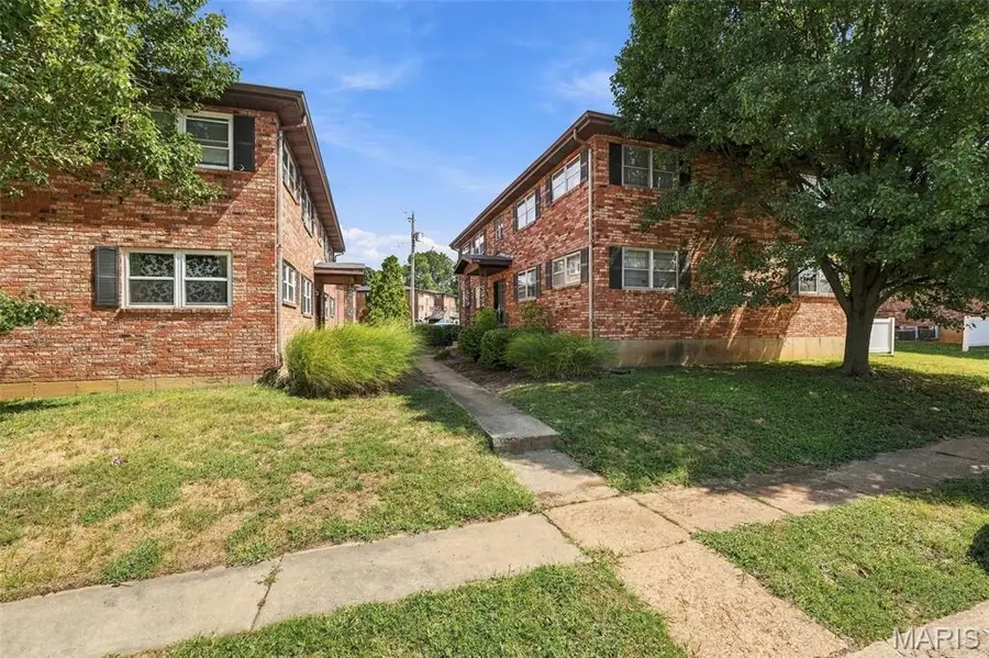 6739 Highland House Court, Affton, MO 63123 - #3