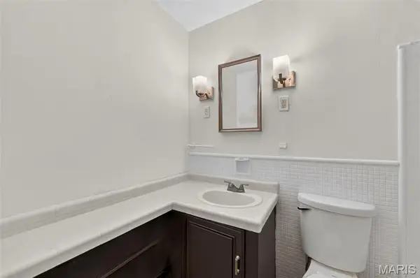 8724 Santa Bella Drive #H, Hazelwood, MO 63042