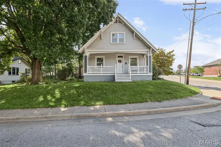 401 Plum Street, Edwardsville, IL 62025 - #2