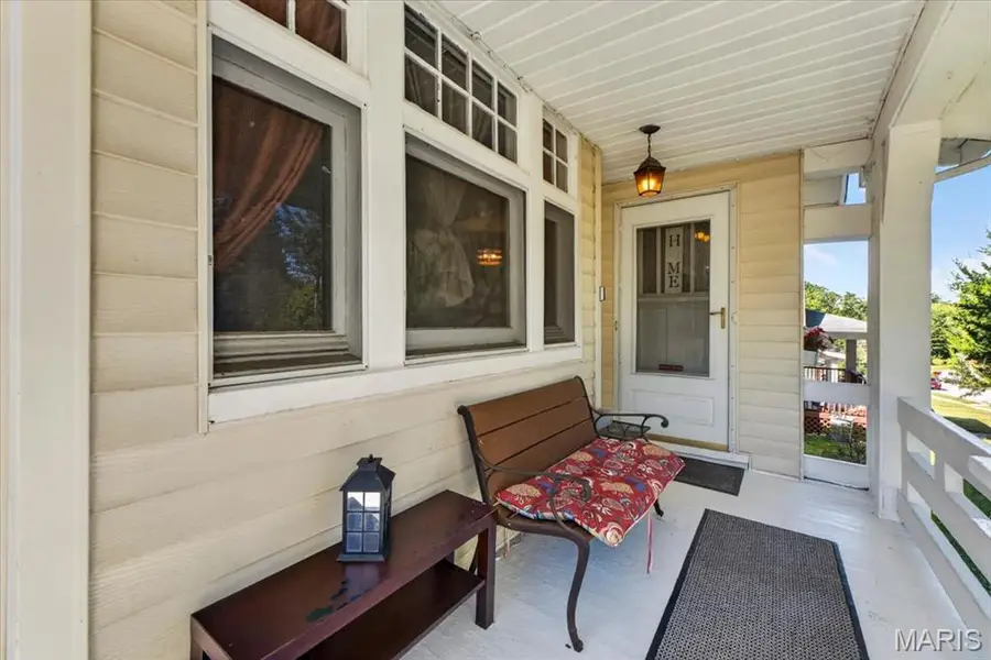 8304 Buchanan Avenue, Saint Louis, MO 63114 - #3