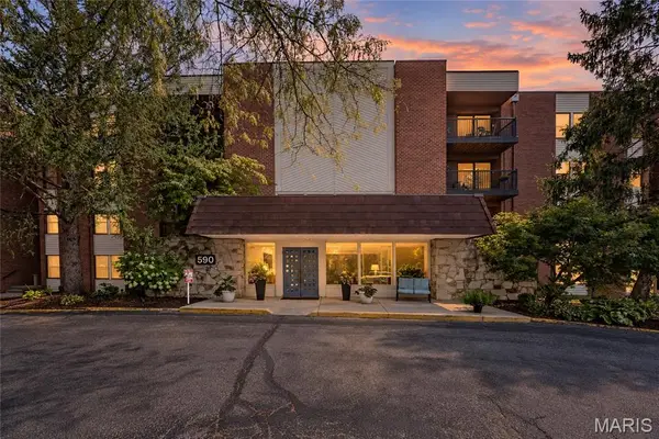 590 Sarah Lane #401, St Louis, MO 63141