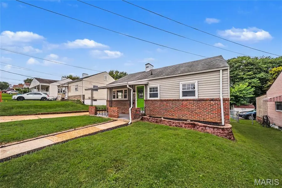 8505 Pilot Avenue, Saint Louis, MO 63123 - #3