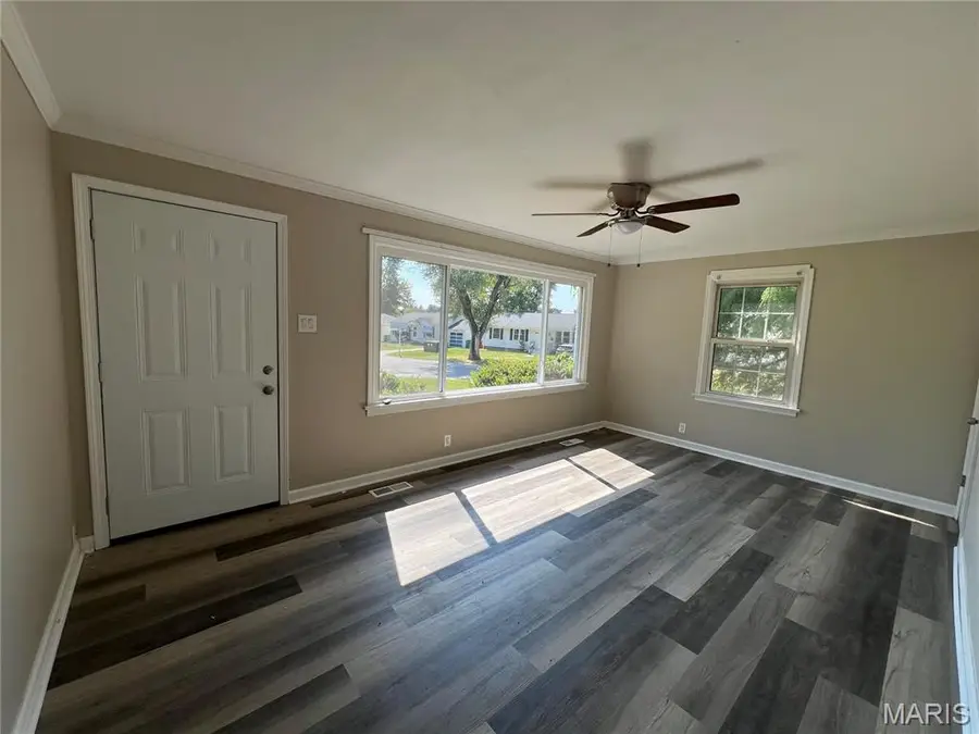 1271 Darr Drive, Saint Louis, MO 63137 - #2