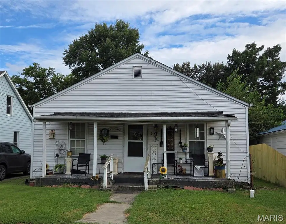 330 W Main Street, Sparta, IL 62286 - #1