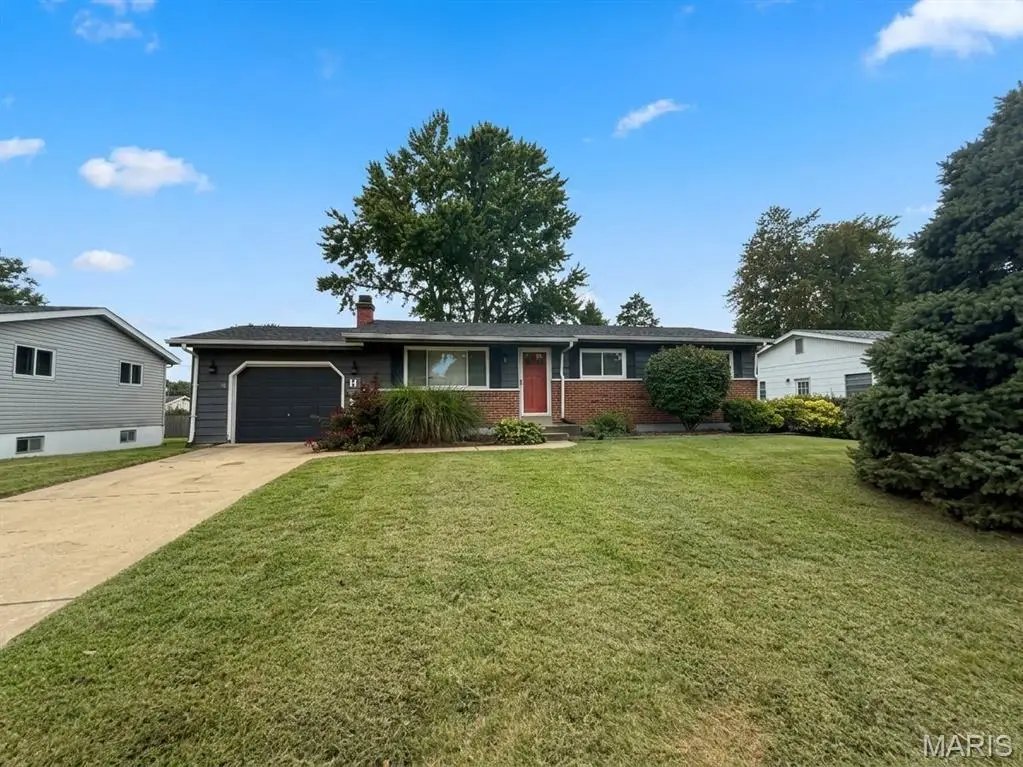 6 Saint Violet Drive, Saint Peters, MO 63376 - #1