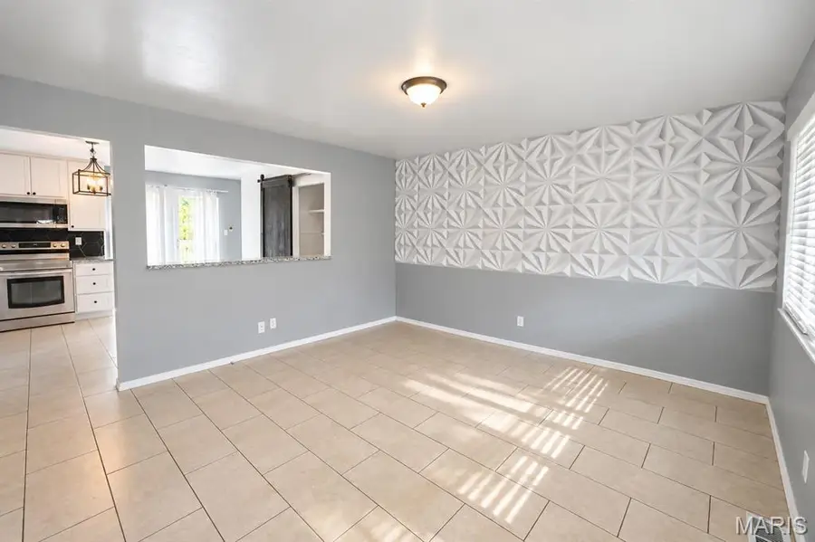 150 N Saint Charles Street, Florissant, MO 63031 - #3