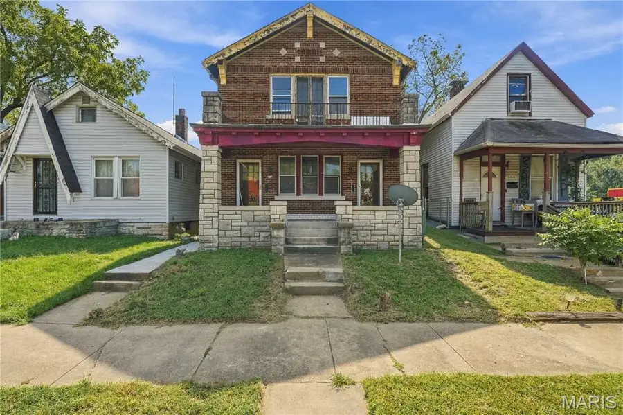 5418 Partridge Avenue, Saint Louis, MO 63120 - #2