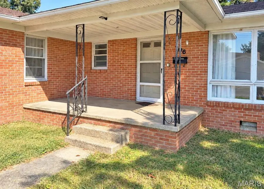 106 W Grant Street, Dexter, MO 63841 - #2