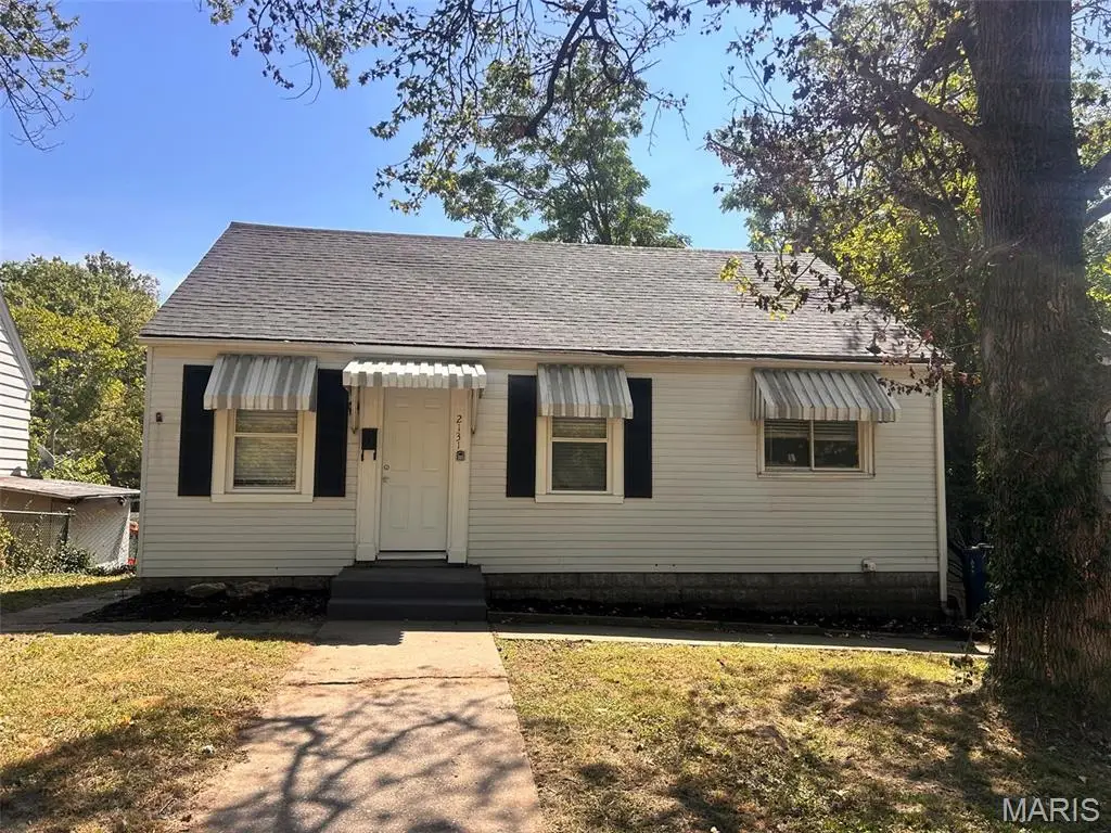 2131 Brown Street, Alton, IL 62002 - #1