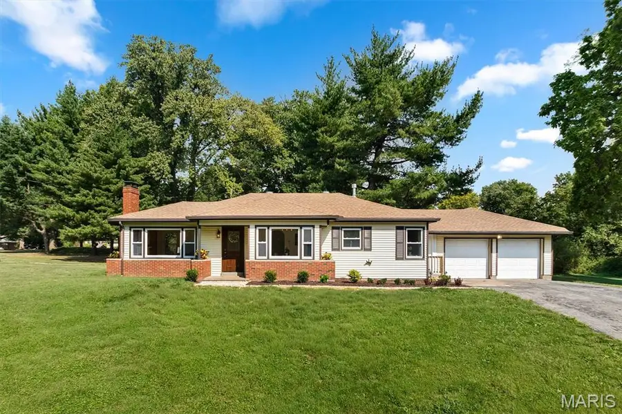 11 Pine Lake Drive, Collinsville, IL 62234 - #2