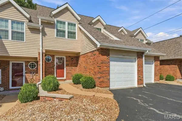 1021 Alpine Ridge Drive, Ballwin, MO 63021