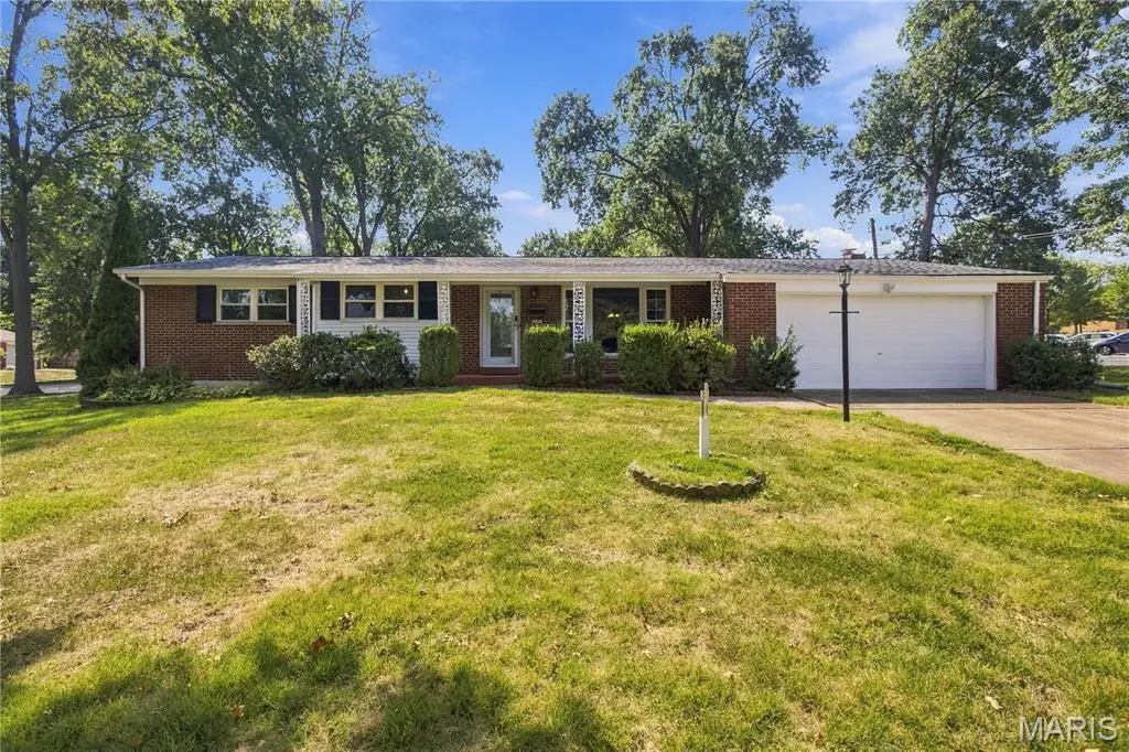 530 Mid Meadows Lane, Kirkwood, MO 63122 - #1