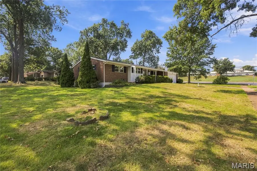 530 Mid Meadows Lane, Kirkwood, MO 63122 - #2
