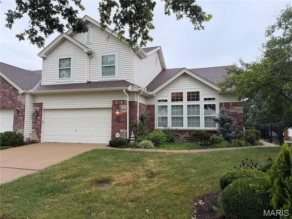 14762 Thornbird Manor Parkway, Chesterfield, MO 63017