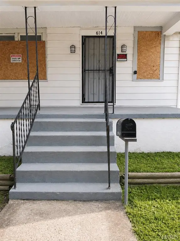 614 Fremont Avenue, Saint Louis, MO 63147 - #1