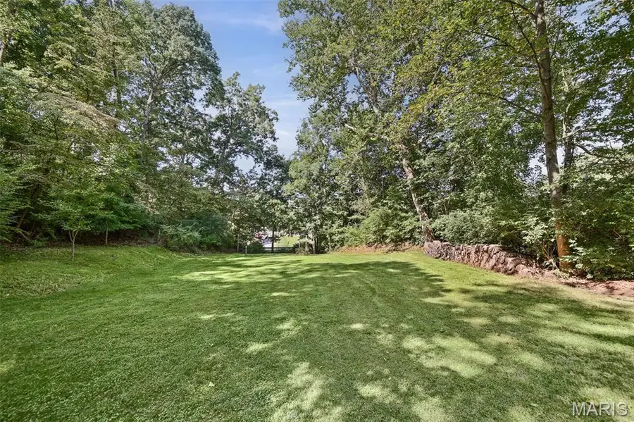 10 Knob Hill Court, Fairview Heights, IL 62208 - #3