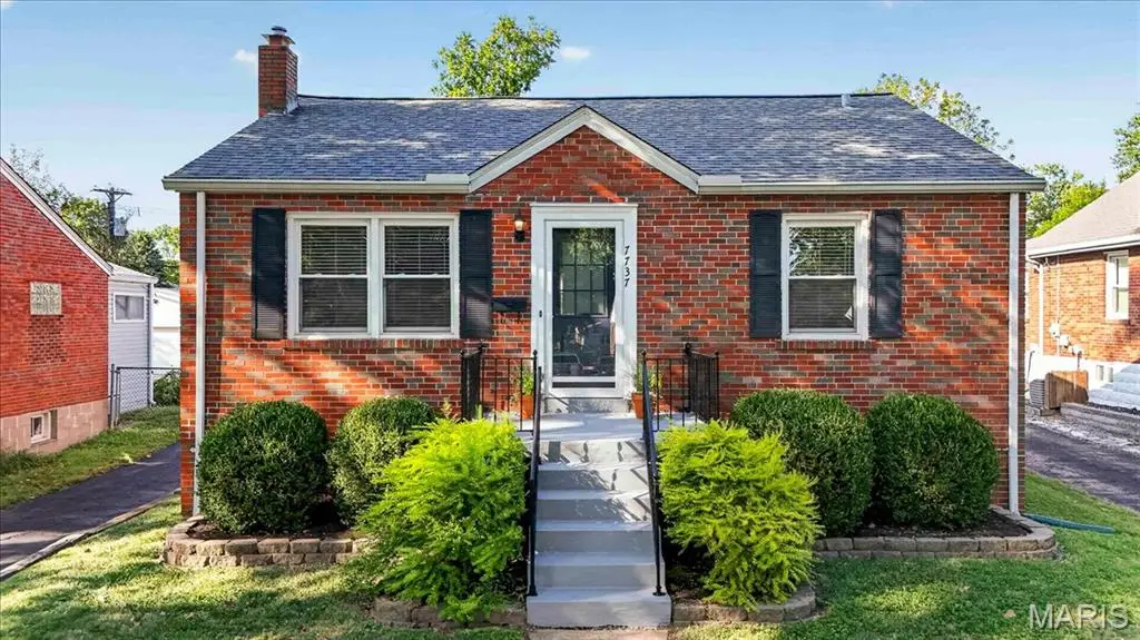 7737 Saint Albans Avenue, Richmond Heights, MO 63117 - #1