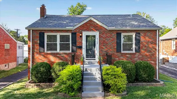 7737 Saint Albans Avenue, Richmond Heights, MO 63117