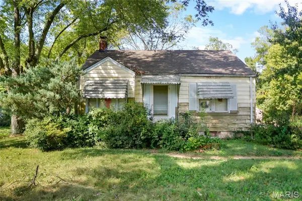 9847 Ventura Drive, St Louis, MO 63136