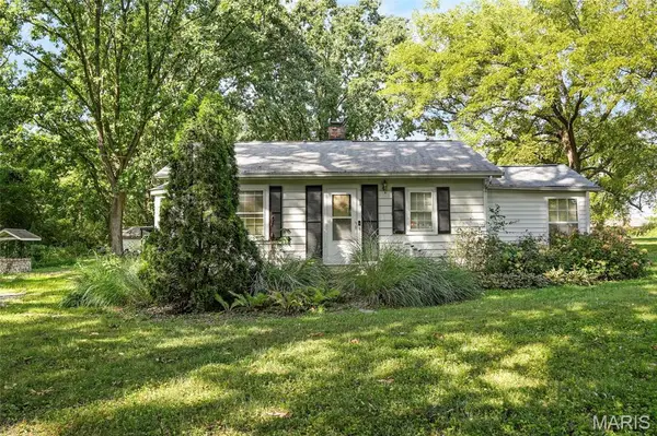 9837 Ventura Drive, St Louis, MO 63136