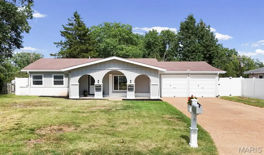 711 Caspian Lane, Saint Louis, MO 63125 - #3