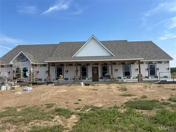 12525 Lone Cedar Loop, New London, MO 63459