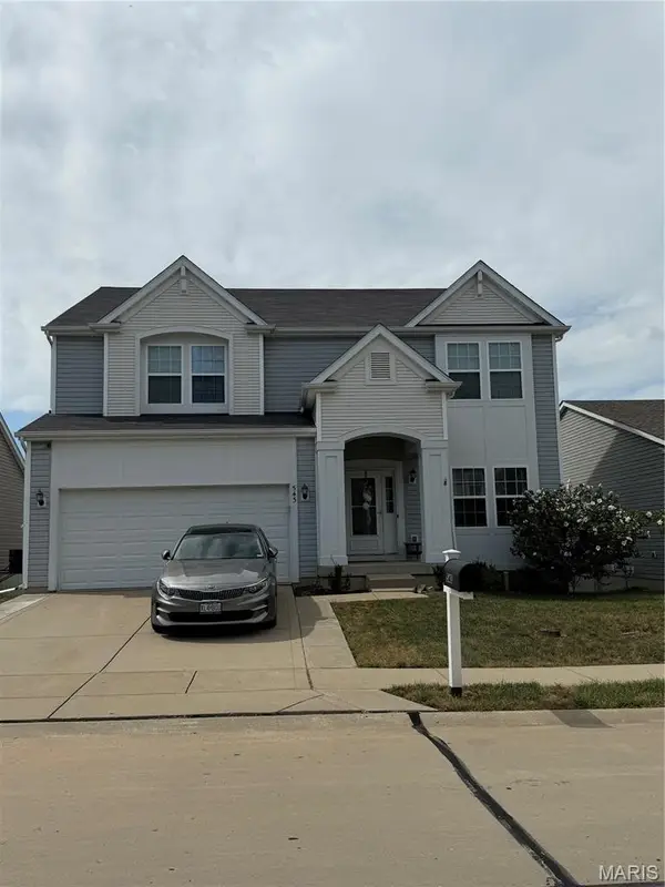 543 Country Chase Drive, Lake St Louis, MO 63367